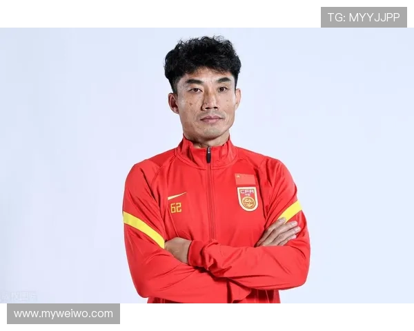 中国男足新帅亮相备战世预赛推动年轻化改革提速目标出线冲击荣誉